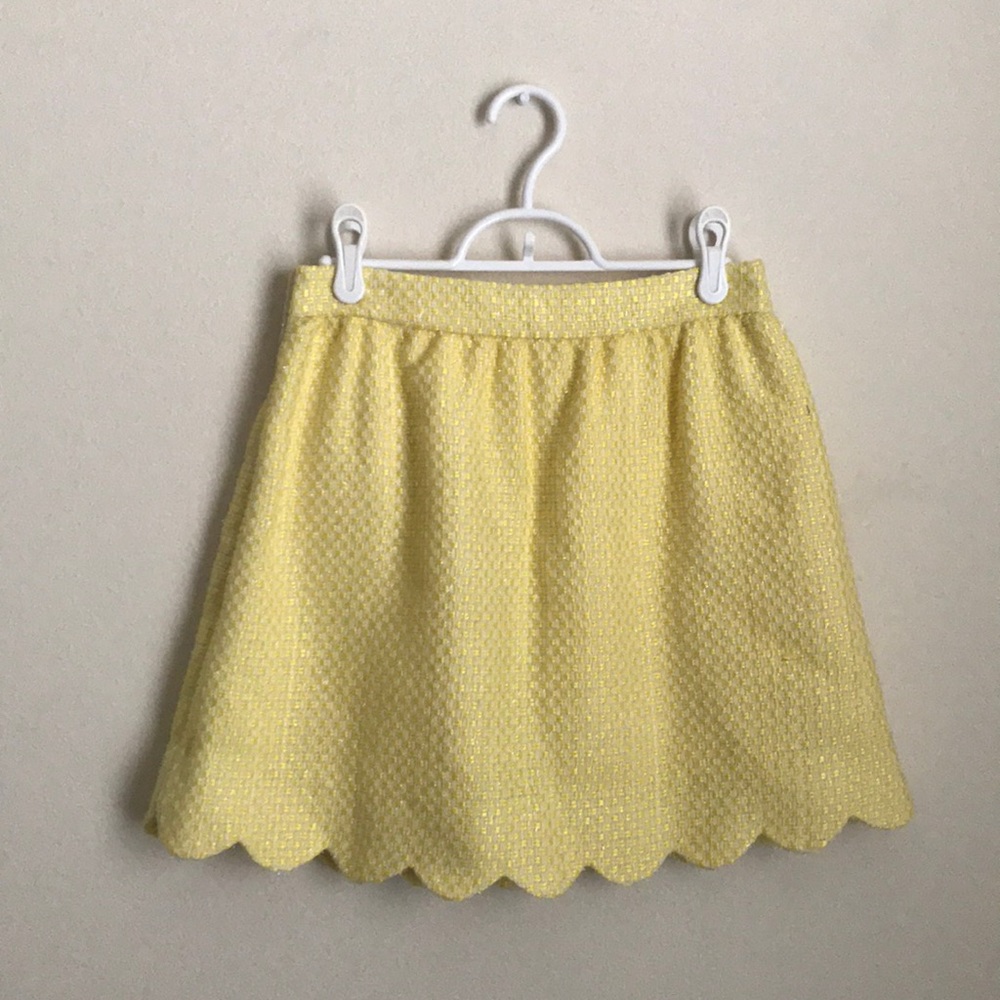 Line & Dot Scalloped Mini Skirt